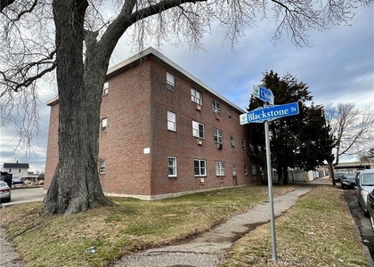 85 Union Avenue - Photo 1