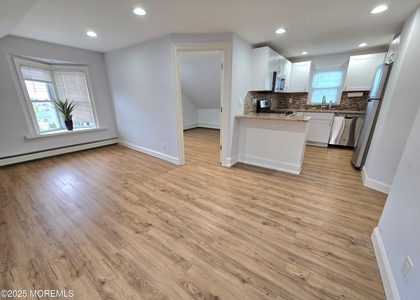 408 4th Avenue - Photo 1