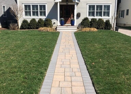 703 Boston Boulevard - Photo 1