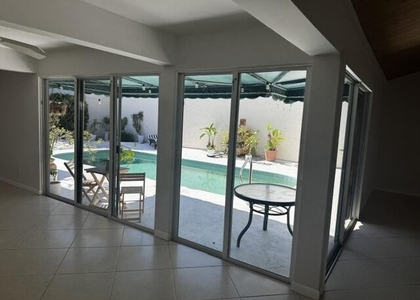 112 E Coral Fish Lane - Photo 1