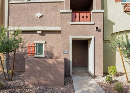 240 W Juniper Avenue - Photo 1