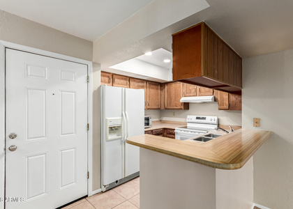 540 N May -- - Photo 1