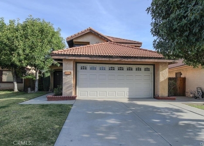 10596 Evergreen Dr - Photo 1