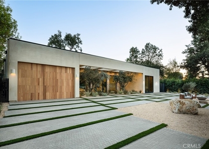 23340 Collins - Photo 1