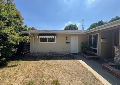 11430 Haskell Avenue - Photo 1