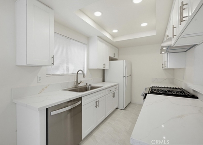4881 Vista Dr - Photo 1