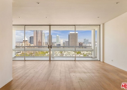 2222 Avenue Of The Stars - Photo 1