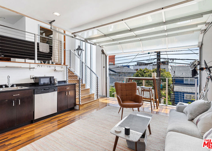 24 Westminster Avenue - Photo 1