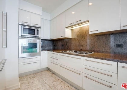 900 W Olympic Boulevard - Photo 1