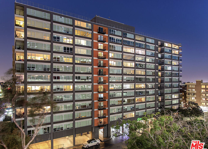 3460 W 7th Street - Photo 1