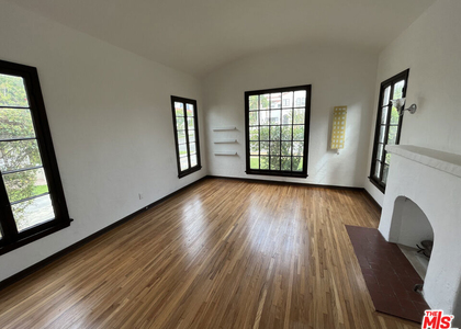 2335 Prosser Avenue - Photo 1