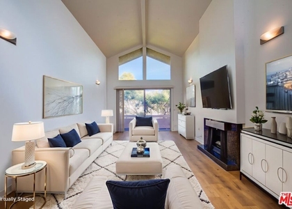 1531 Camden Avenue - Photo 1