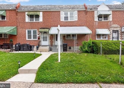125 W 21st Street - Photo 1