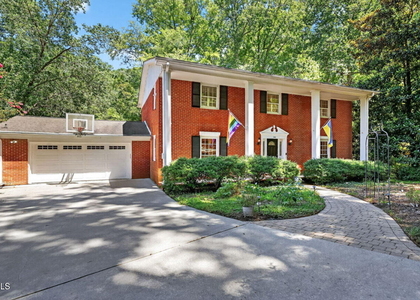 324 Glendale Drive - Photo 1