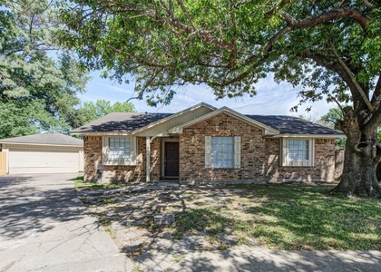 8914 Stonehearth Lane - Photo 1