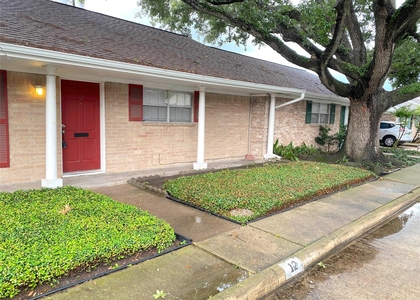 10122 Shadow Wood Drive - Photo 1