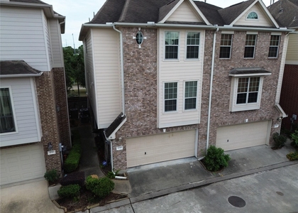 1719 Stacy Crest - Photo 1