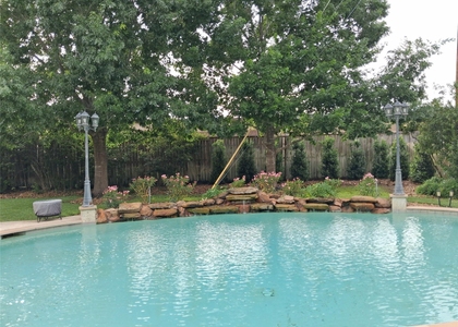 1722 Parklake Vlg - Photo 1