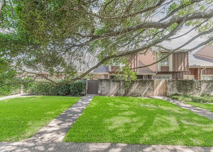 12663 Wellington Park - Photo 1