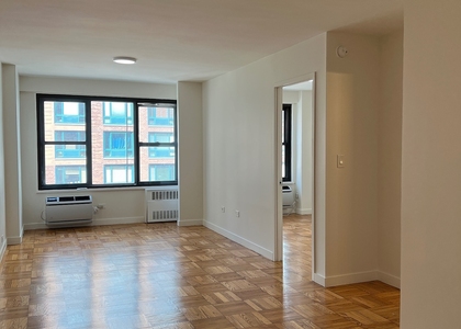 Fourth Avenue - Photo 1