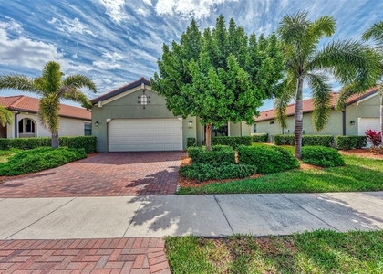 10113 Fiddlewood Drive - Photo 1