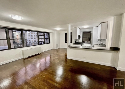 E 16 St - Photo 1
