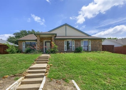 4504 Keys Drive - Photo 1