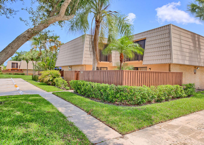 5731 57th Way - Photo 1