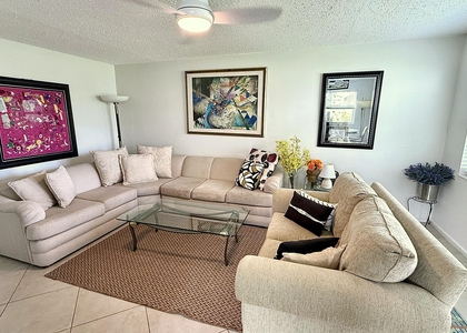 316 Markham - Photo 1