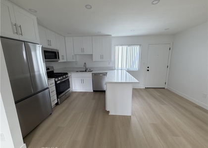 220 12th Street - Photo 1