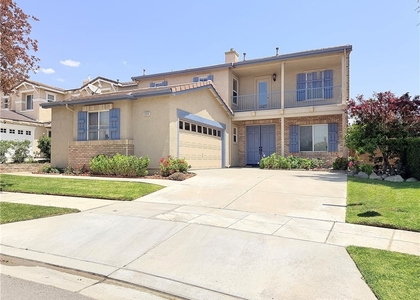 1884 Pinnacle Way - Photo 1