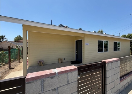 3234 Vineland - Photo 1