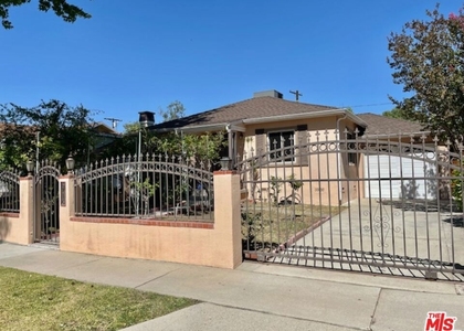 5716 Lasaine Avenue - Photo 1