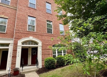 15181 Leicestershire Street - Photo 1