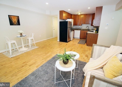 310 Atlantic Street Se - Photo 1