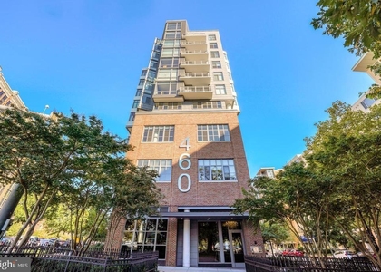 460 New York Nw - Photo 1