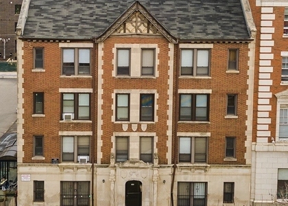 3345 N Marshfield Avenue - Photo 1