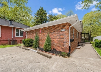 3193 E Point Street - Photo 1