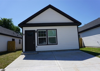 11753 White Cedar - Photo 1