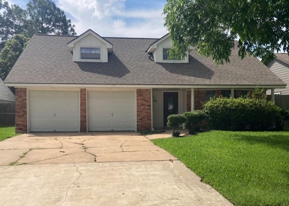 415 Cole Street - Photo 1