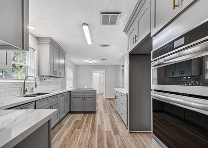 25503 Foxbriar Lane - Photo 1
