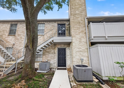 10725 Braes Bend Drive - Photo 1