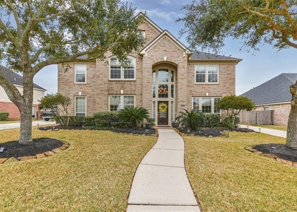 13707 Elm Shores Drive - Photo 1