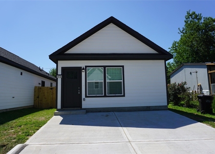 11755 White Cedar - Photo 1