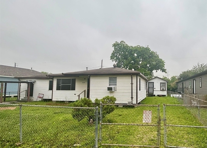 6814 Covington Drive - Photo 1