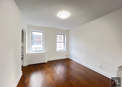 Second Avenue - Photo 1