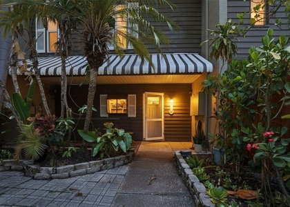 727 N Himes Avenue - Photo 1
