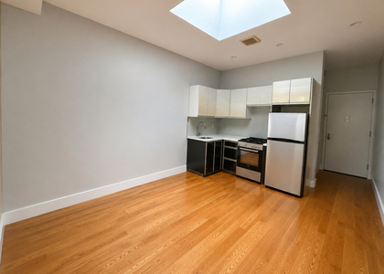1102 Dekalb Avenue - Photo 1