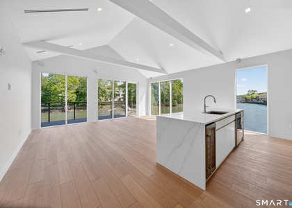 253 Riverside Avenue - Photo 1