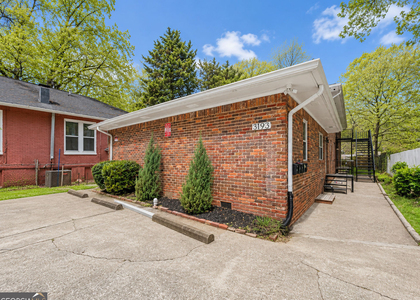 3193 E Point Street - Photo 1